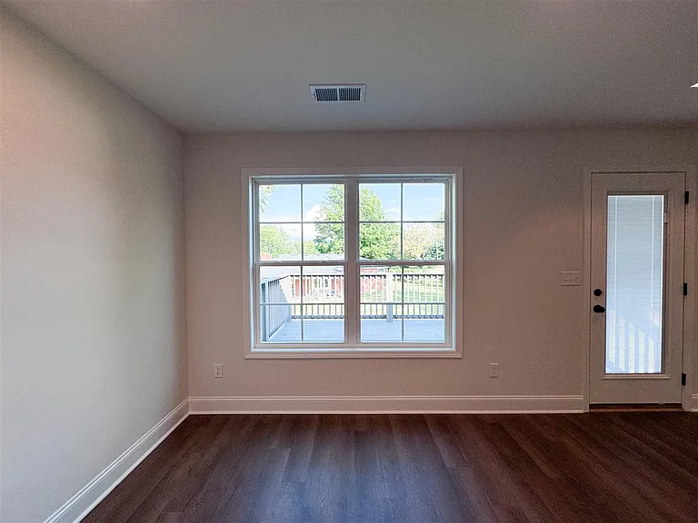 720 Alexander Way — Photo 14