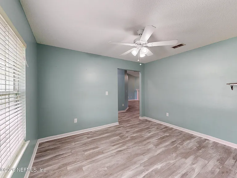 2084 Frogmore Dr — Photo 13