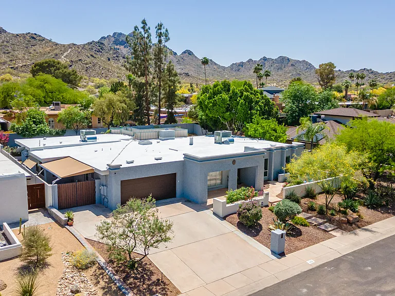 3351 E Las Rocas Dr — Photo 54