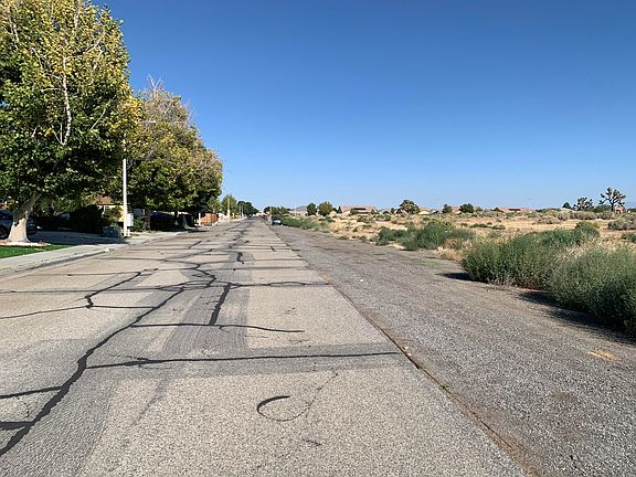 4th image of Corner Avenue Melody Ln #K4
