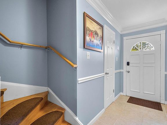 2nd image of 4408 Airlie Way