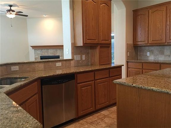 3rd image of 30610 Saint Andrews Dr