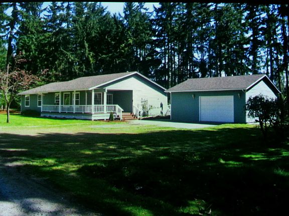 3rd image of 17524 115th St E
