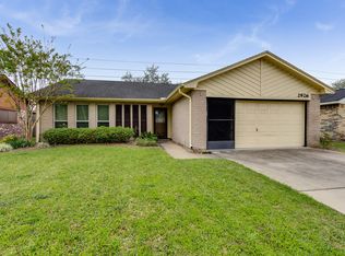 2926 S Peach Hollow Cir, Pearland, TX 77584