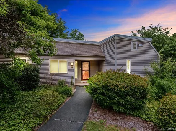 58 Library Lane #58, Simsbury, CT 06070