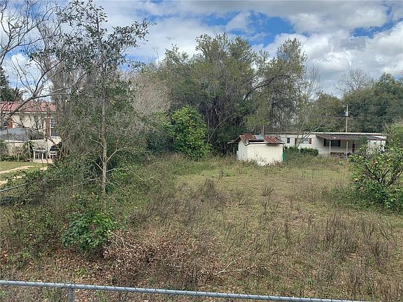 4th image of 17981 SE 52nd St
