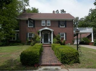 222 E 9th St, Baxter Springs, KS 66713