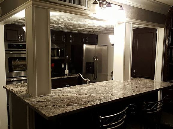 4th image of 536 E Avenue J APT B