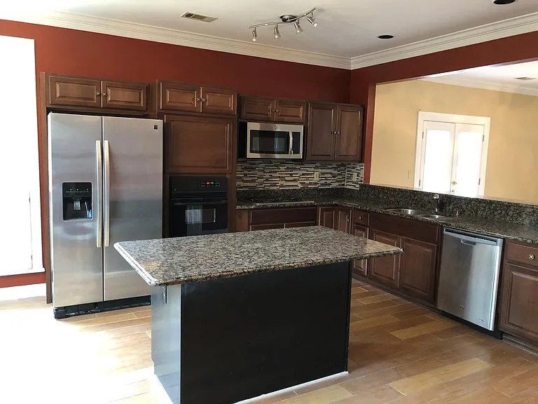 4923 Marlos Dr NE — Photo 17