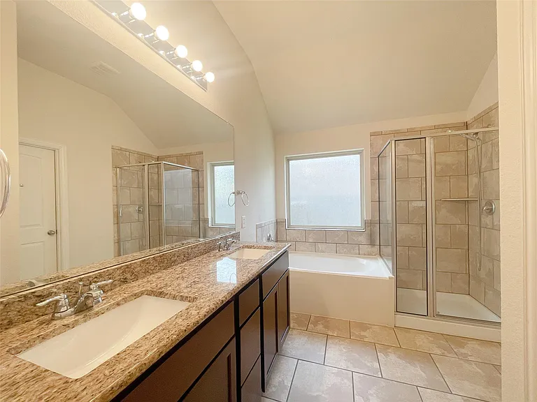 16702 White Hyacinth Ct — Photo 9