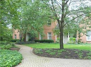 334 Olde Chapel Trl, Pittsburgh, PA 15238