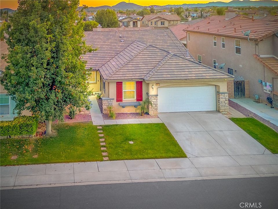 1st image of 29715 Cottonwood Cove Dr