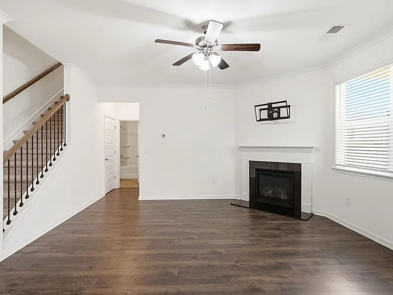 3369 English Elm Way — Photo 10