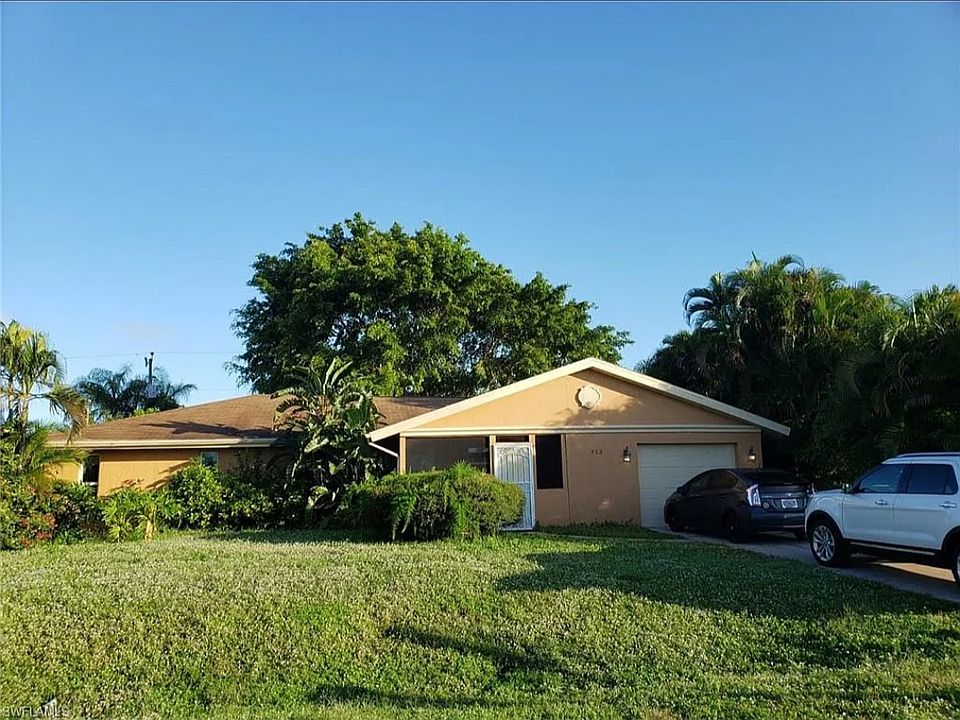 1st image of 923 SE 16th Ter