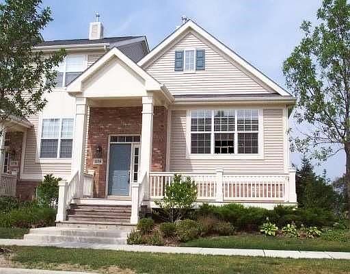 1st image of 374 Broadmoor Ln