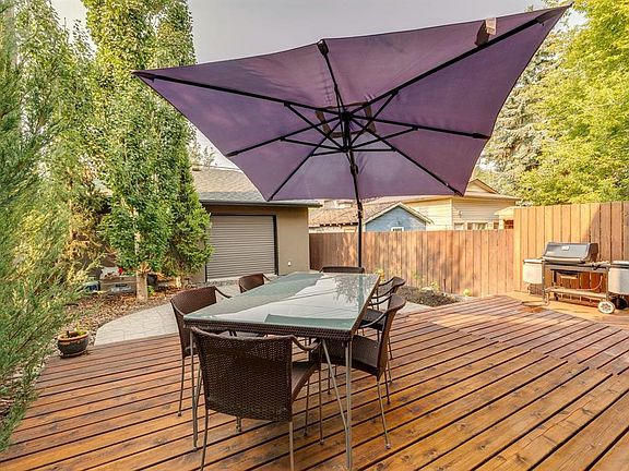 5th image of 2217 N 8th Ave SE