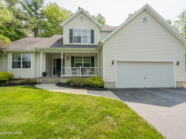 4 Dakota Drive, Wilton, NY 12831