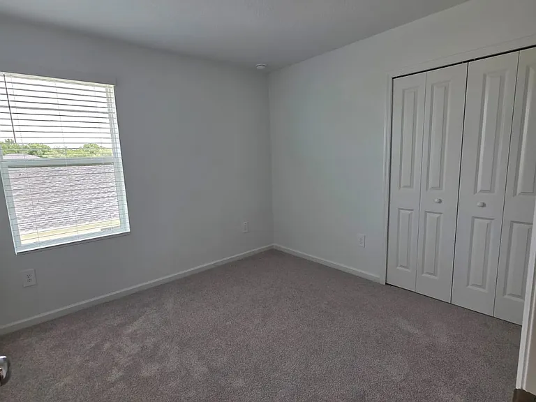 3170 NE 36th Ave — Photo 12