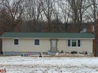 2818 Stonehouse Rd, De Soto, MO 63020