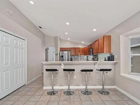 5th image of 4933 Casa Vista Dr