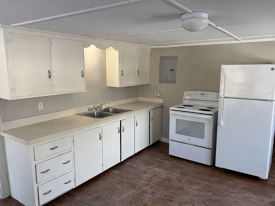 Kitchen - electric subpanel accessible in unit with all breakers.