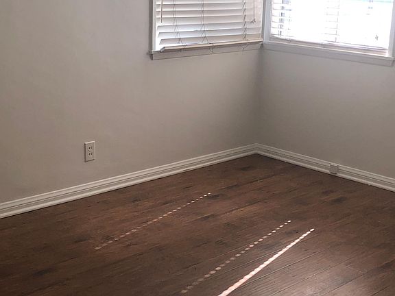Big sized bedroom 