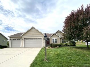 626 Vista Cir, Columbus, WI 53925