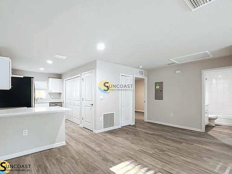15861 SW 33rd Avenue Rd #2 — Photo 5