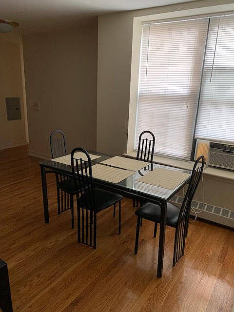 2nd image of 1100-04 Elder Ave