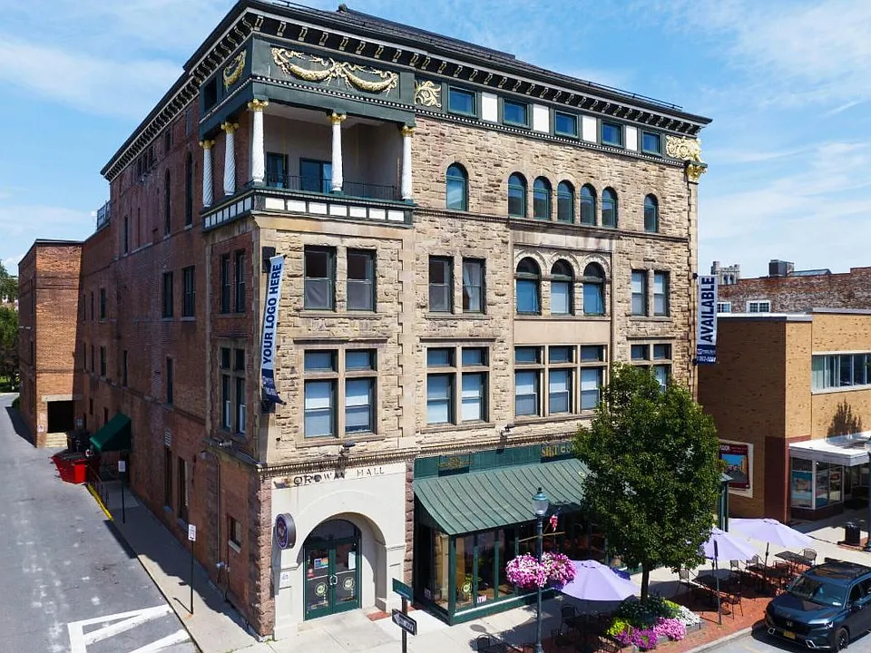 221 Glen St.