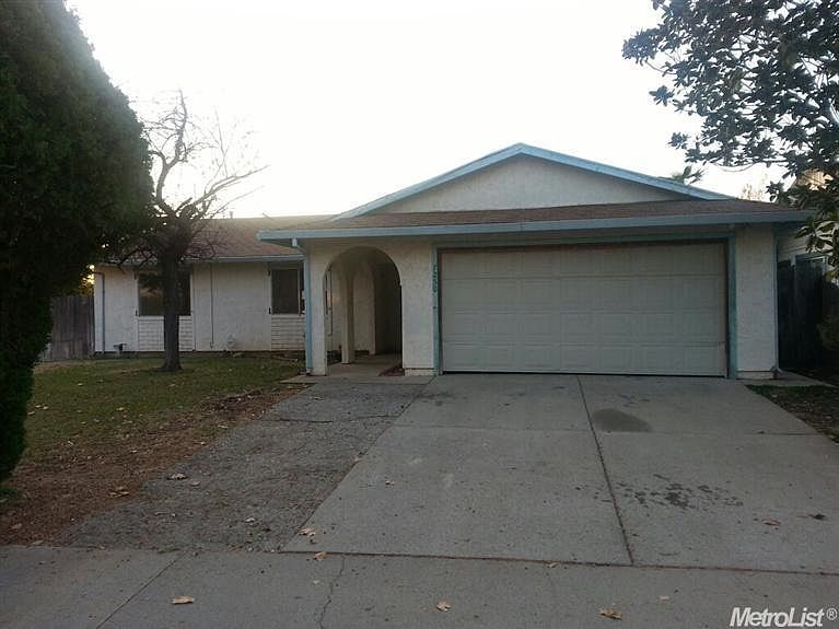 1st image of 7250 Fletcher Farm Dr