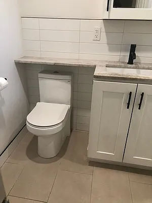 Rented by Alexiou Realty | media 10