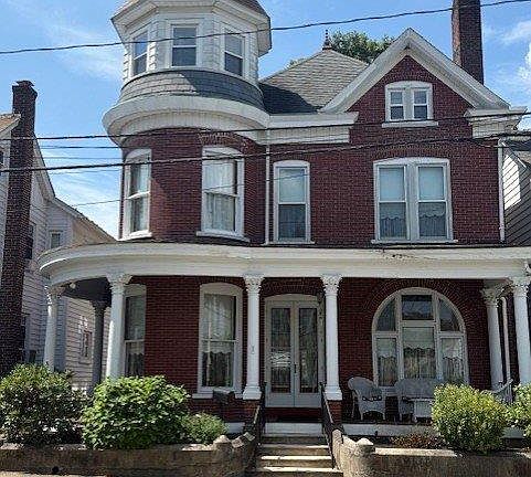 3rd image of 314 2nd St