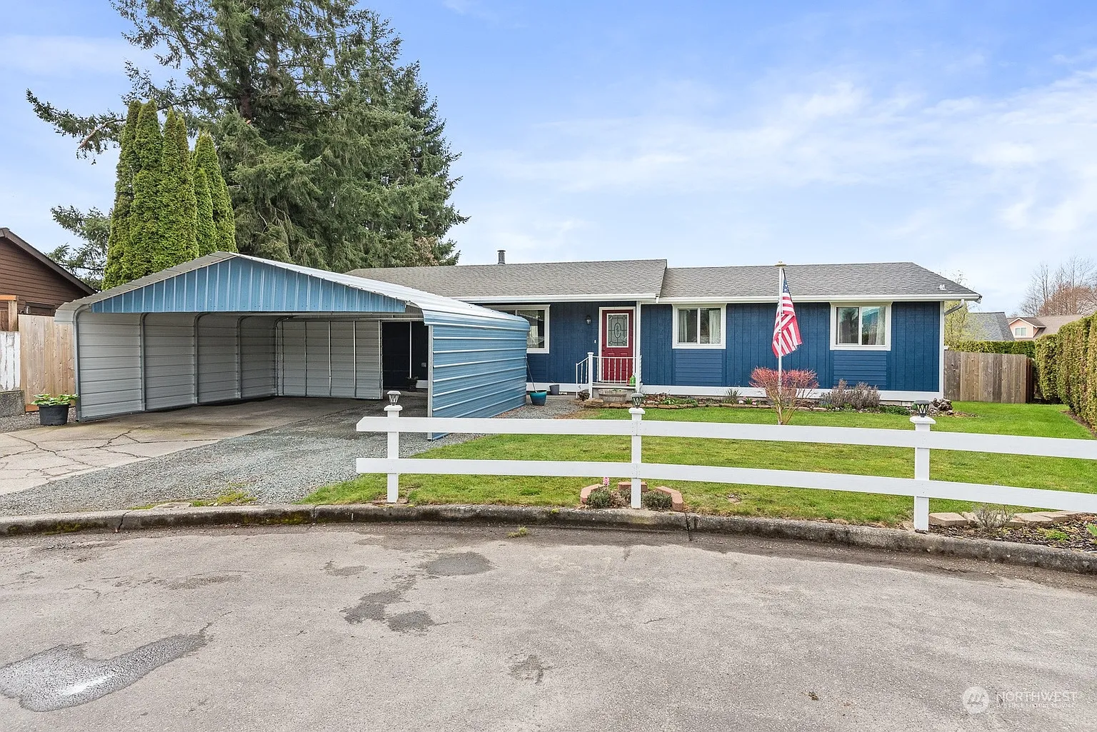 1210 Heather Lane photo 1