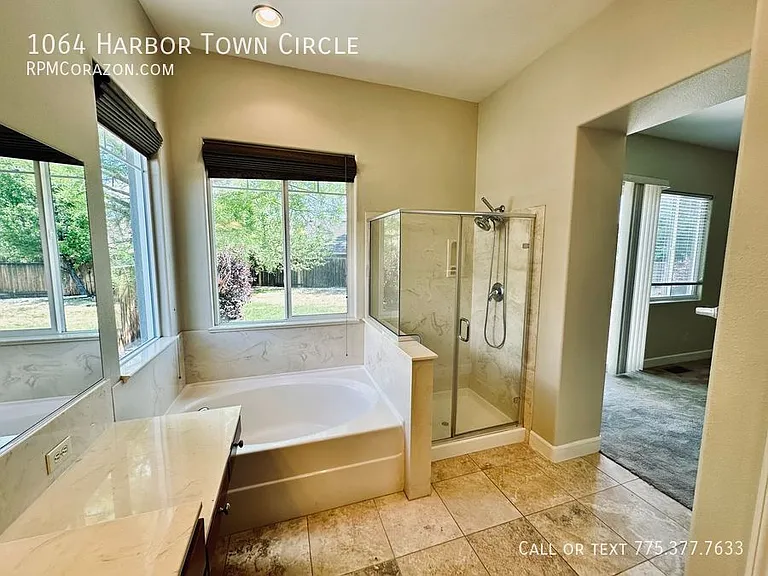 1064 Harbor Town Cir — Photo 14