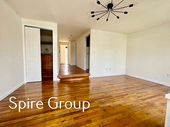 4th image of 457 W 50th St #6F