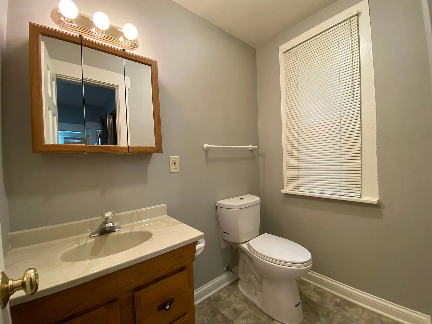 Wyandotte Ave 378 & Summit St 2296 MLR — Photo 4