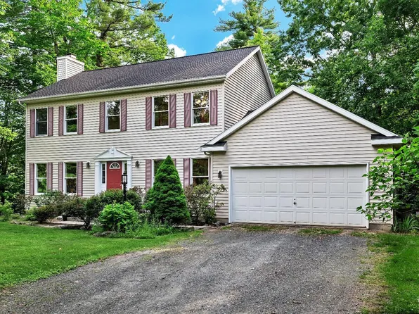 41 Drumlough Road, Averill Park, NY 12018