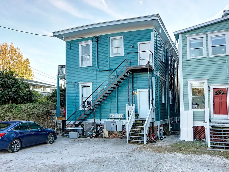 118 E Anderson St #B — Photo 2