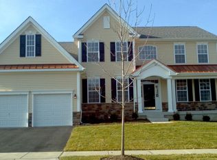 2 Homestead Dr, Pemberton, NJ 08068