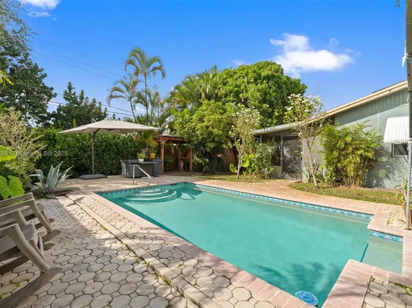 1912 SW 97th Ter, Miramar, FL 33025