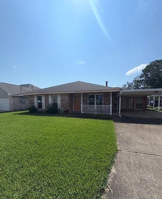 1st image of 96 River Point Dr