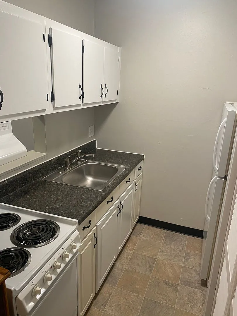 Allen View Apartments — Photo 4
