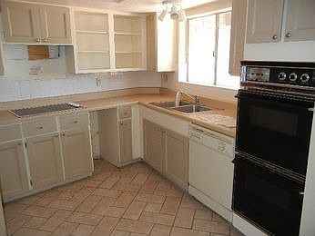 4th image of 5 Pioneer Ct