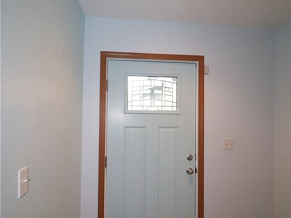 3rd image of 6866 Aquene Loop NE