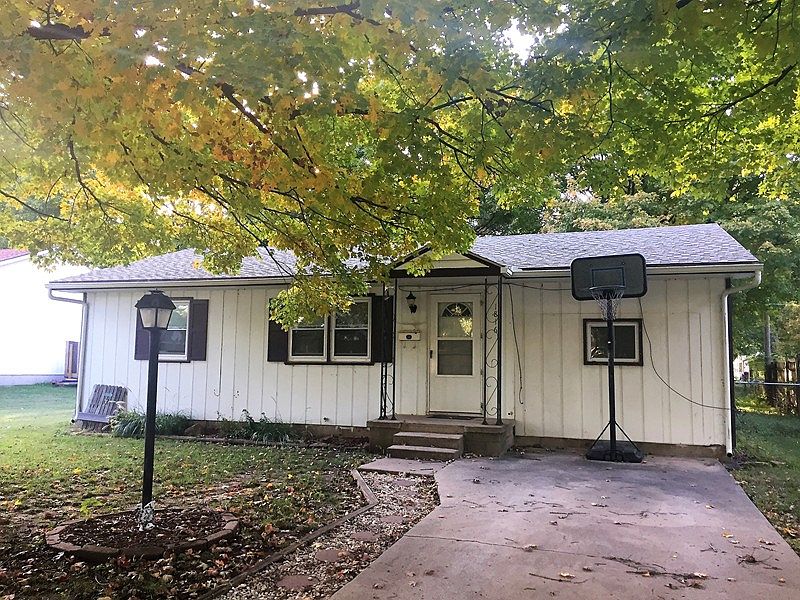 1816 S Holbrook St, Fort Scott, KS 66701 Zillow