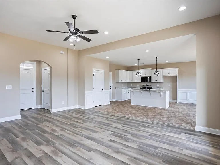 3306 Basil Ln — Photo 6