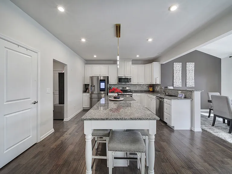 6710 Carradale Way — Photo 23
