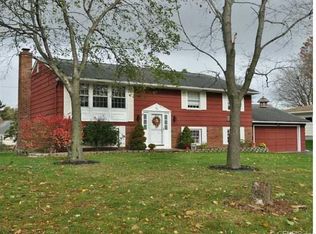 145 Eileen Dr, Rochester, NY 14616