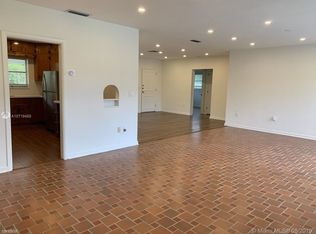 8468 SW 70th St, Miami, FL 33143